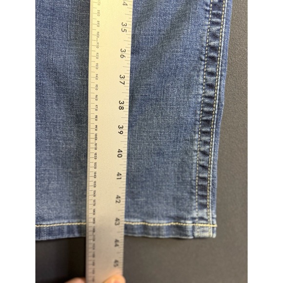 Wrangler Women's Ultimate Riding Jean Willow Mid-Rise Boot Cut Jeans Size 13/34 - Picture 2 of 9